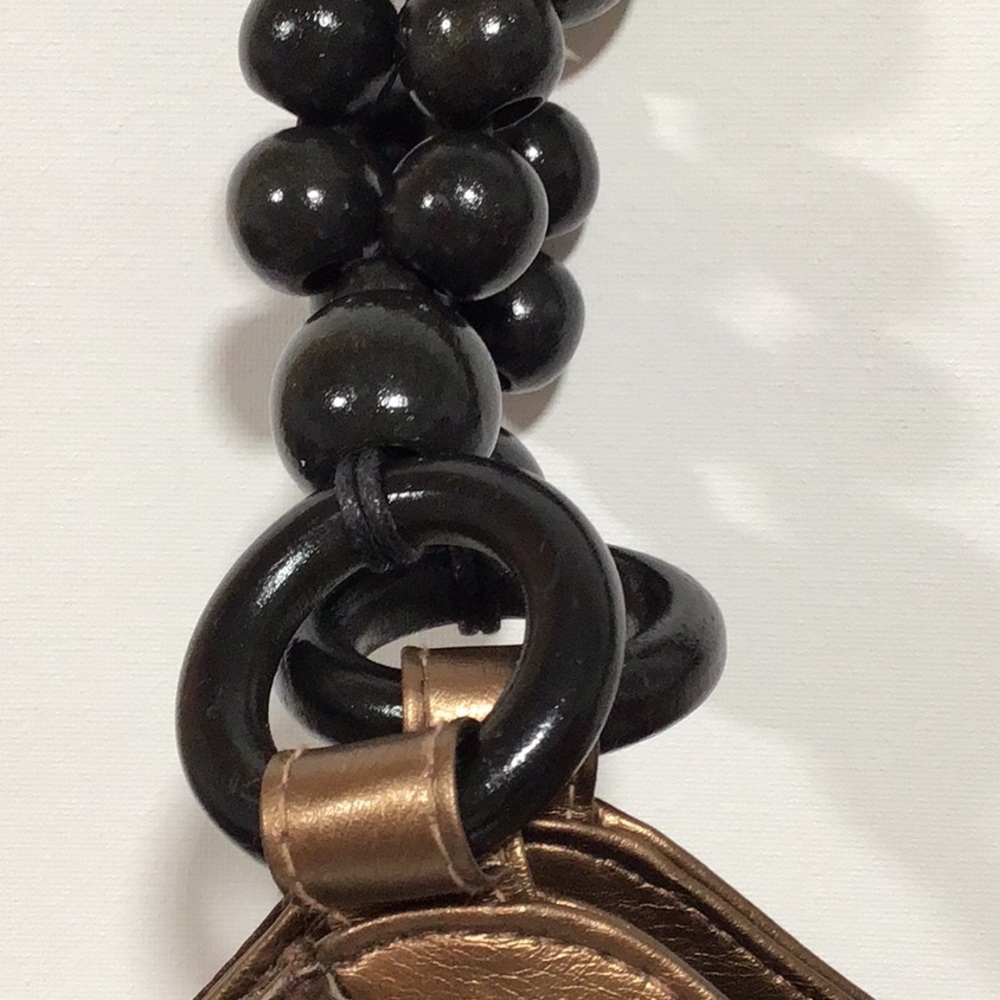 Retro Metallic Shoulder Bag - Picture 3 of 7